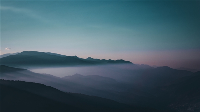 Early Morning Foggy Mountains 4K
