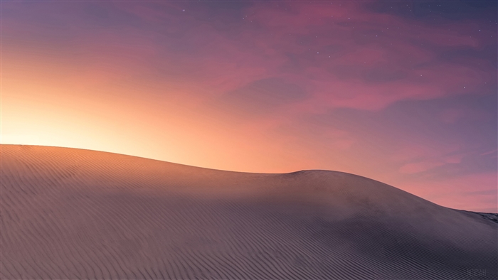 Serene Desert Landscape at Sunset 4K