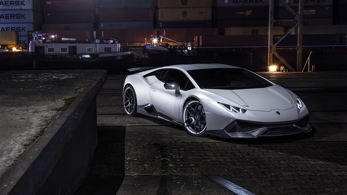 White Lamborghini Huracan Novitec Torado 4K