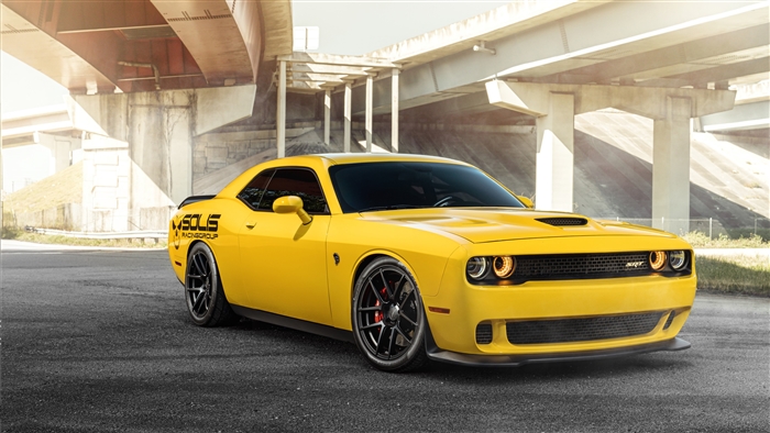 Yellow 2018 Dodge Charger SRT Hellcat 4K