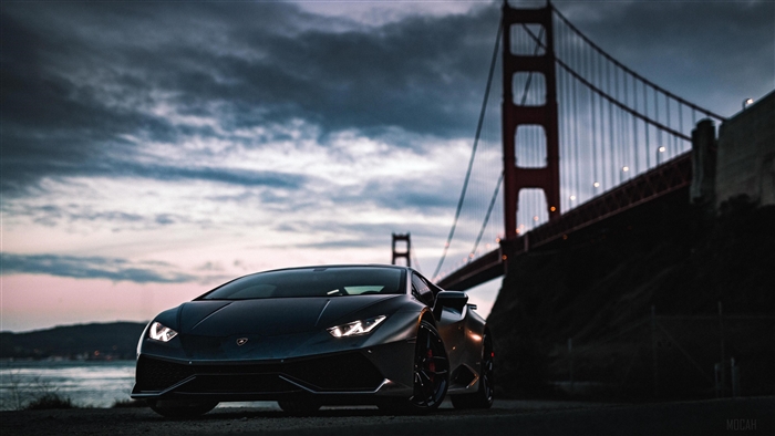 Lamborghini Huracan at Golden Gate Bridge 4K