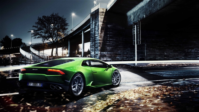 Green Lamborghini Huracan