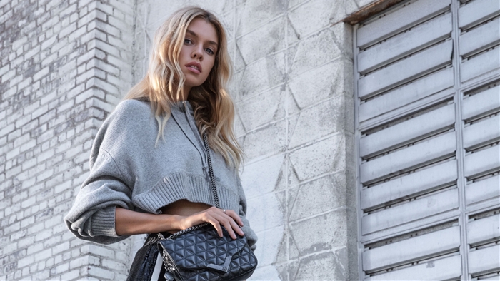 Stella Maxwell 4K
