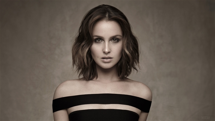 Camilla Luddington