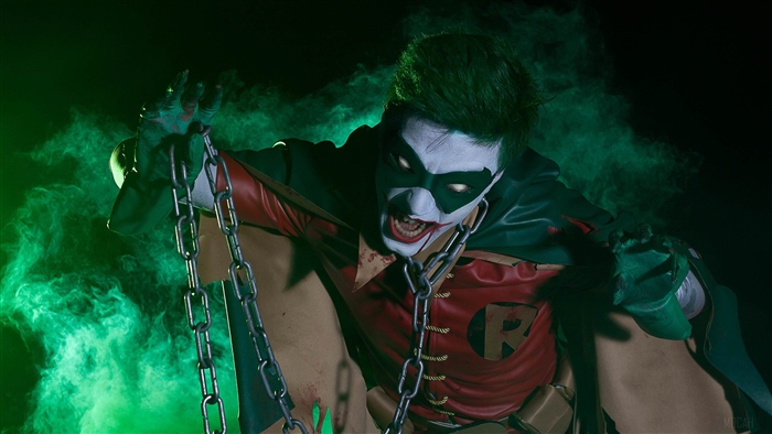 Robin As Joker Cosplay
