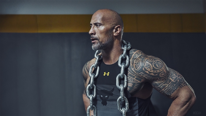 Dwayne Johnson with chains 4K