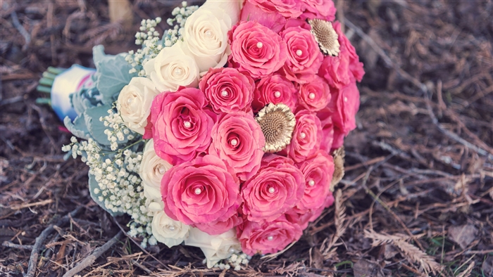 Pink and white rose bouquet with gold accents