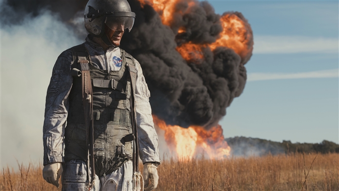 Ryan Gosling as Neil Armstrong in First Man 4K