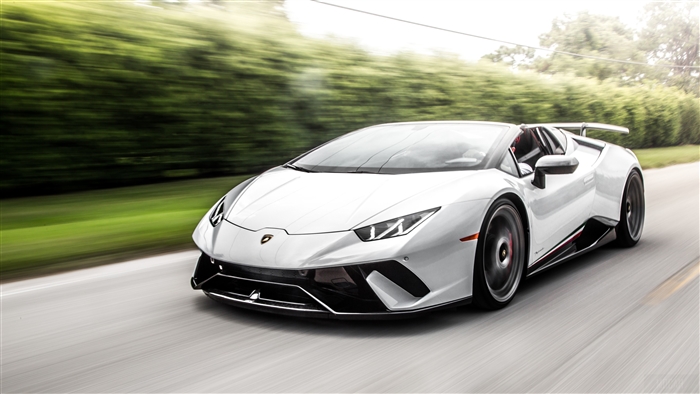 White Lamborghini Huracan