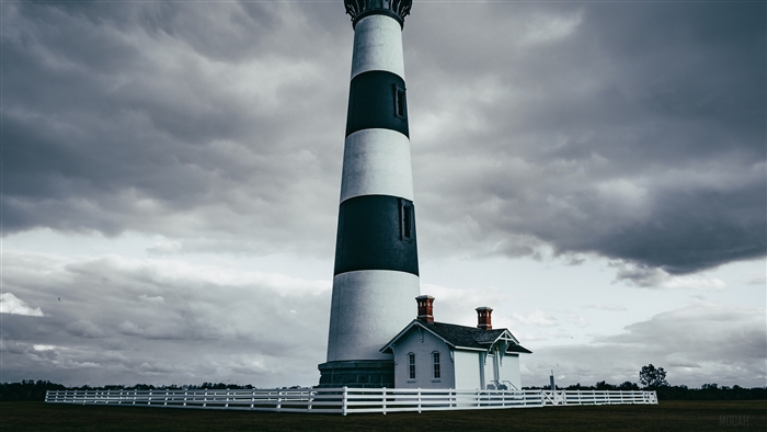 Bodie Island Lighthouse and keeper's house
