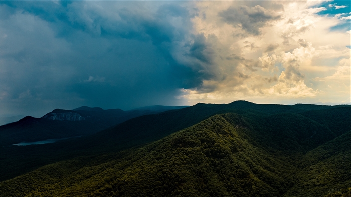 Mountains and clouds 4K