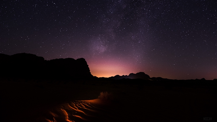 Starry Night Sky Over Wadi Rum Desert Jordan 4K
