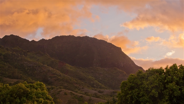 Mountains and sky at sunrise 4K