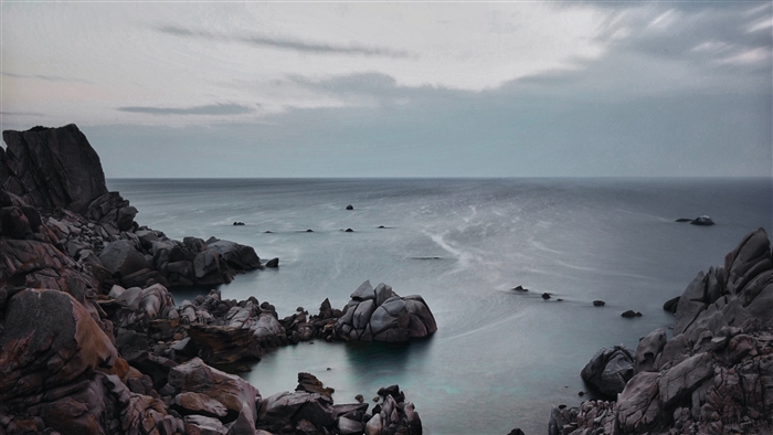 Rocky Coastline at Dusk 4K