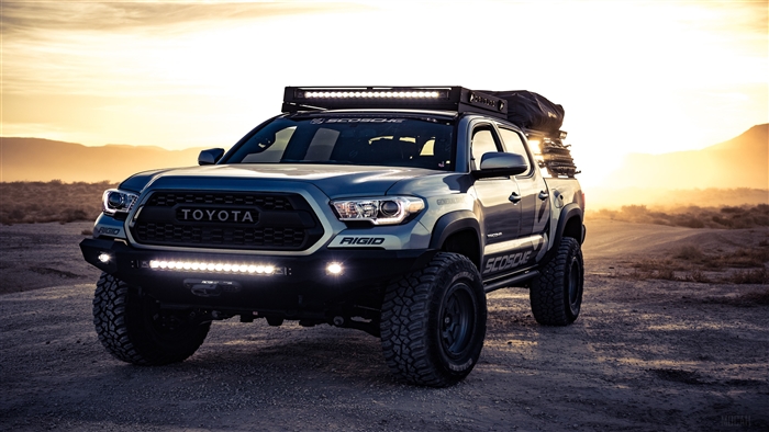 2019 Toyota Tacoma 4x4 with lights
