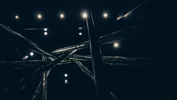 Interlacing construction lights 4K