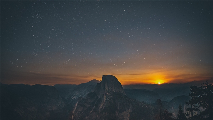 Half Dome Yosemite at Sunset with Stars 4K