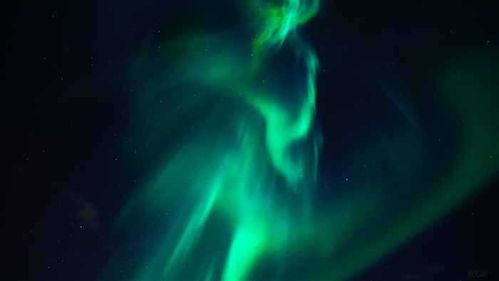 4K Vibrant Northern Lights Aurora Display
