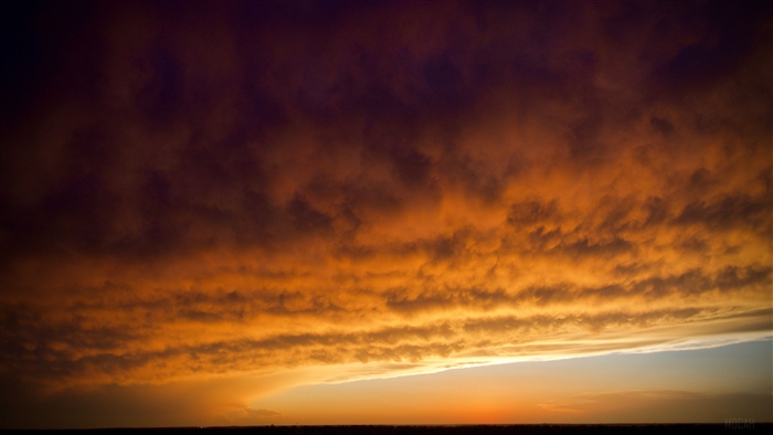 Dramatic Sunset Clouds 4K