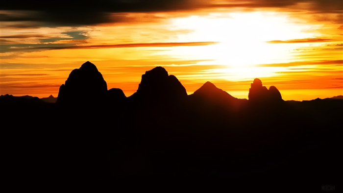 Hoggar Mountains Sunset 4K