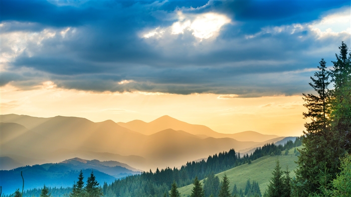 Mountain Landscape with Sunbeams and Clouds 4K
