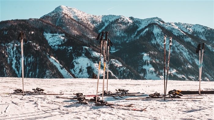 Skiing equipment on a snowy mountain slope