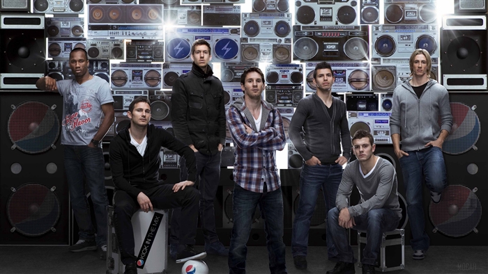Sergio Aguero and teammates with Pepsi boomboxes 4K