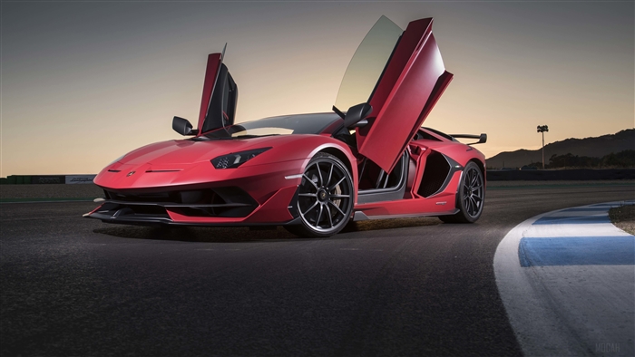 Lamborghini Aventador SVJ 4K