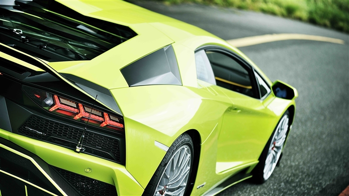 Lamborghini Huracan Rear