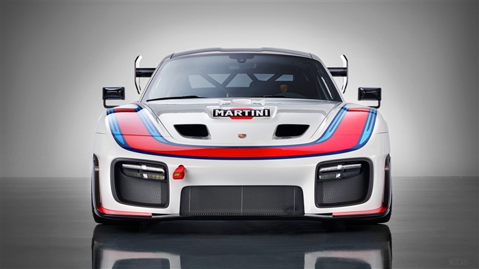 Porsche 935 Martini Racing 2019 Front 4K