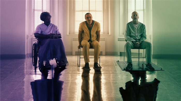 Three men in a room, Glass movie 4K