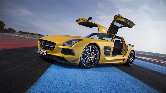 Yellow Mercedes-Benz SLS AMG GT 4K
