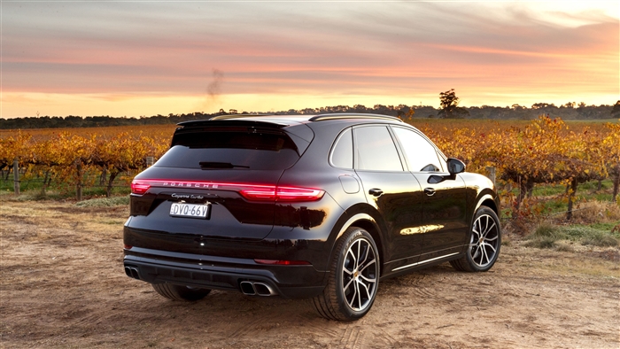 Black Porsche Cayenne Turbo 2018 Rear 4K