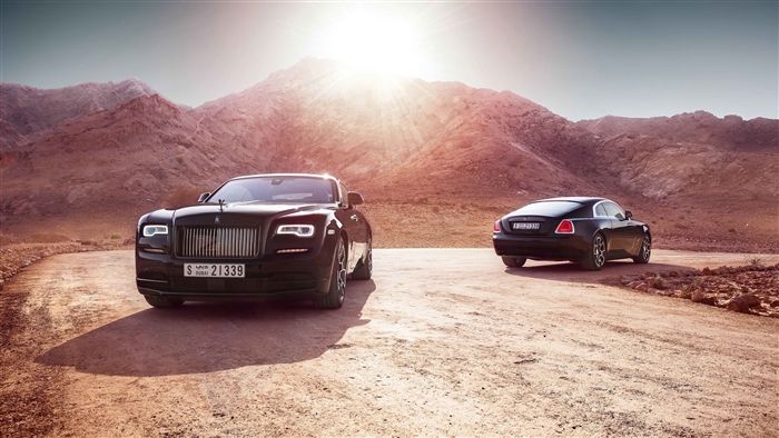 Rolls Royce Wraith Black Badge 4K in desert