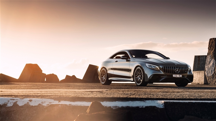 Mercedes-AMG S63 Coupe 2018 4K