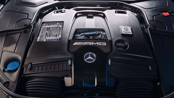 Mercedes-AMG S63 2018 Engine View 4K