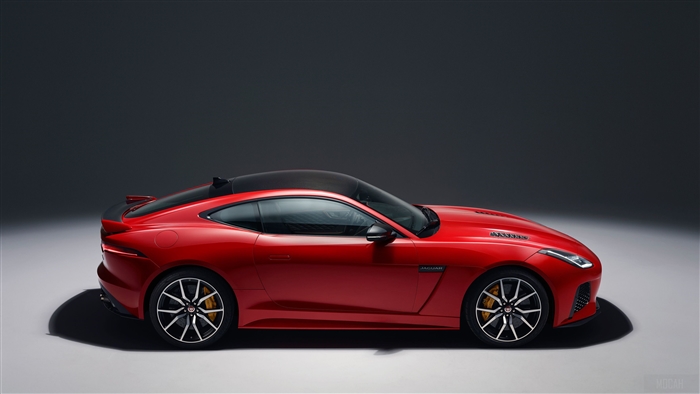 Red 2018 Jaguar F-Type SVR Coupe Side View 4K