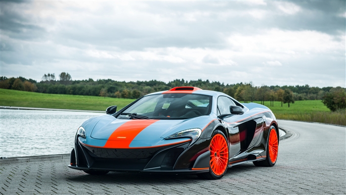 McLaren MSO 675LT Gulf Racing Theme 2018