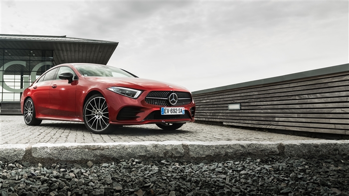 Mercedes-Benz CLS 400 D 4MATIC AMG 4K