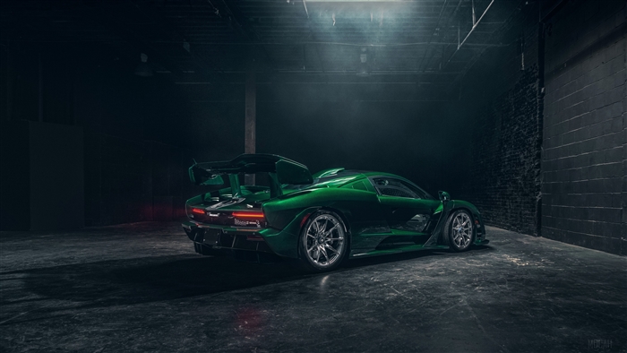 Green McLaren MSO Senna 2018 Side View 4K