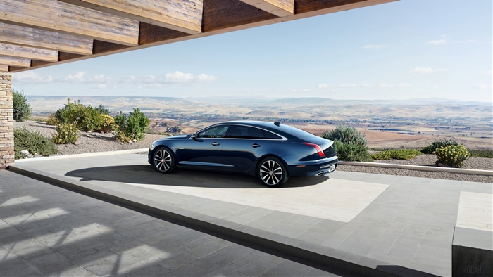 2018 Jaguar XJ50 LWB Rear
