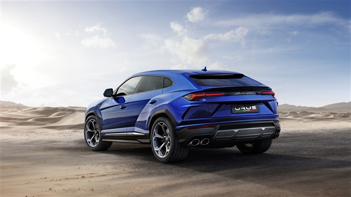 Lamborghini Urus in Blue 4K Desert Scene