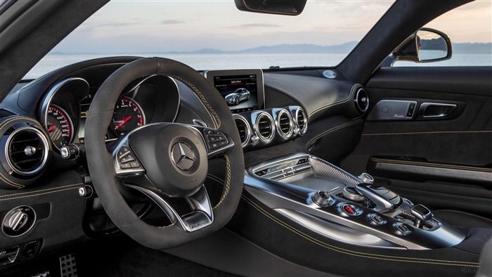 Mercedes AMG GT S 2017 Interior