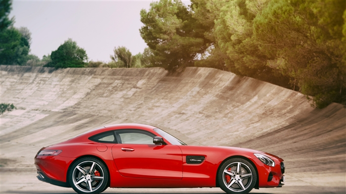 Red Mercedes AMG GT S 2017 4K