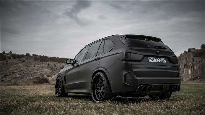 Matte Black BMW X5 Z Performance 4K