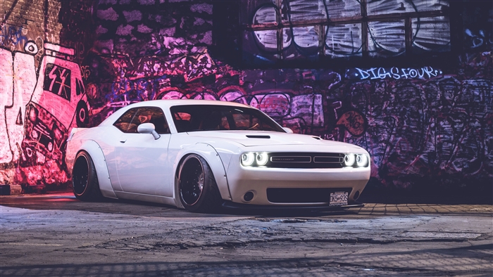 White Dodge Challenger 4K