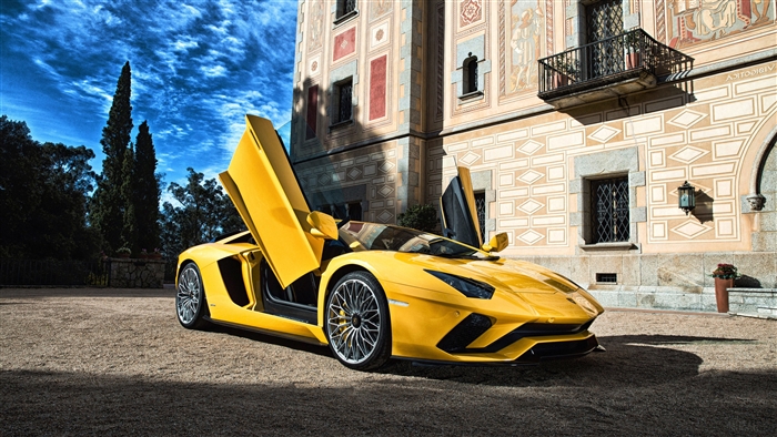 Yellow Lamborghini Aventador with Scissor Doors