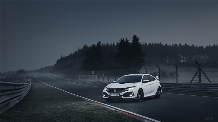 2018 Honda Civic Type R on a Race Track