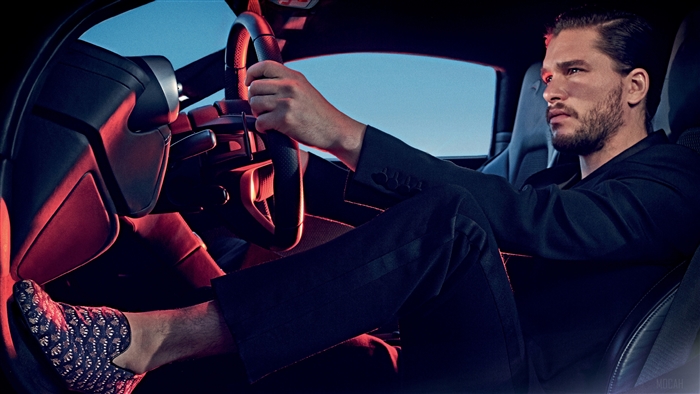 Kit Harington in a car, Jimmy Choo 4K