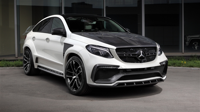 White Mercedes-Benz GLE Coupe C292 4K